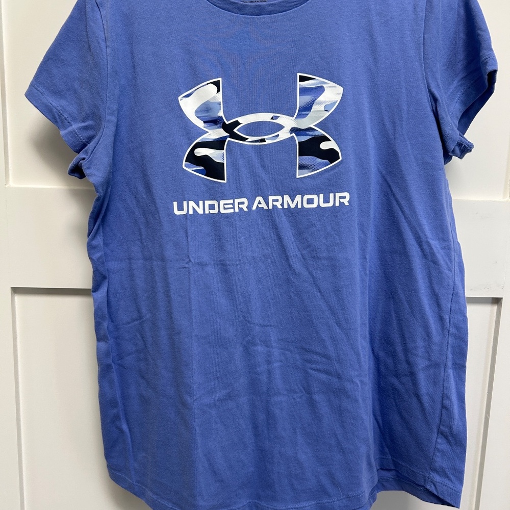 Under Armour Youth LG athletic tee
